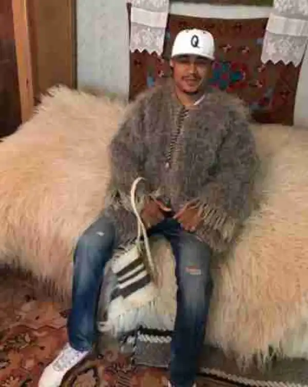 OAP Freeze Rocks Fur In New Photo